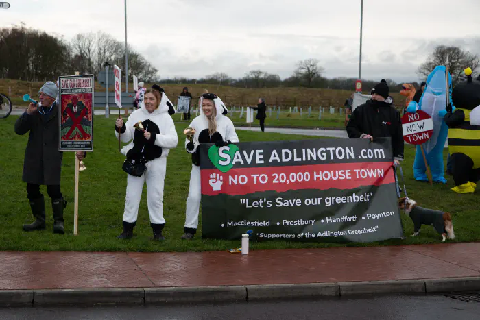 Protest on the roundabout
