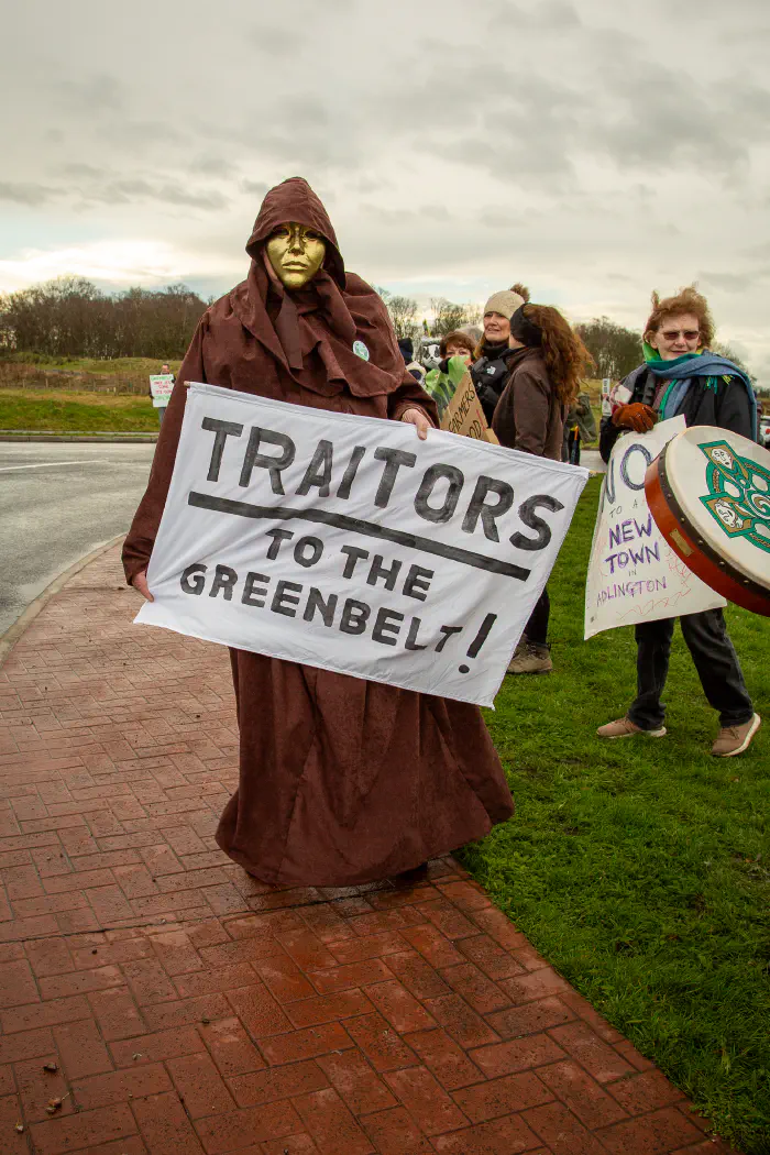 Protest on the roundabout
