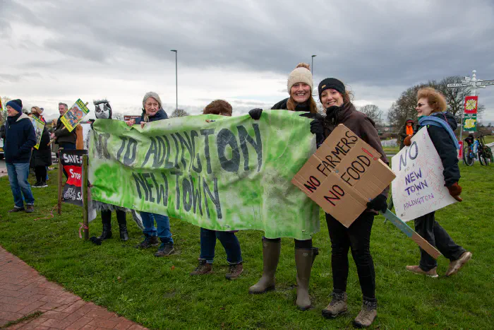Protest on the roundabout