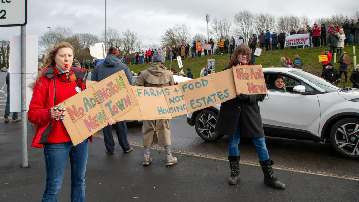 Protest on the roundabout